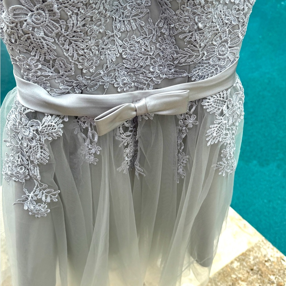 Elegant Lace and Tulle Dress with Bow